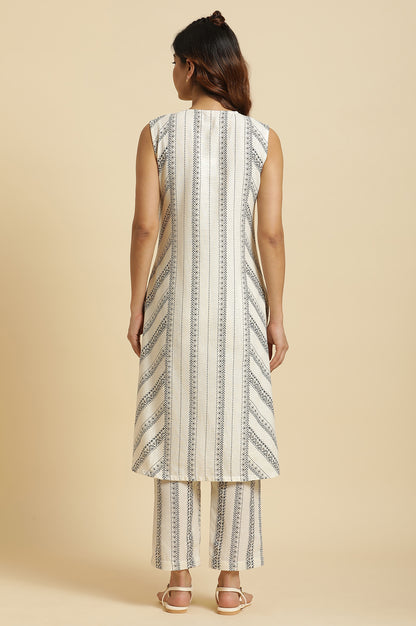 Ecru Printed Kurta & Pants Co-Ord Set With Kantha Detail - Image 3